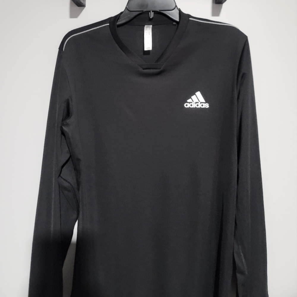 Adidas long sleeve. SIZE MEDIUM COLOR BLACK